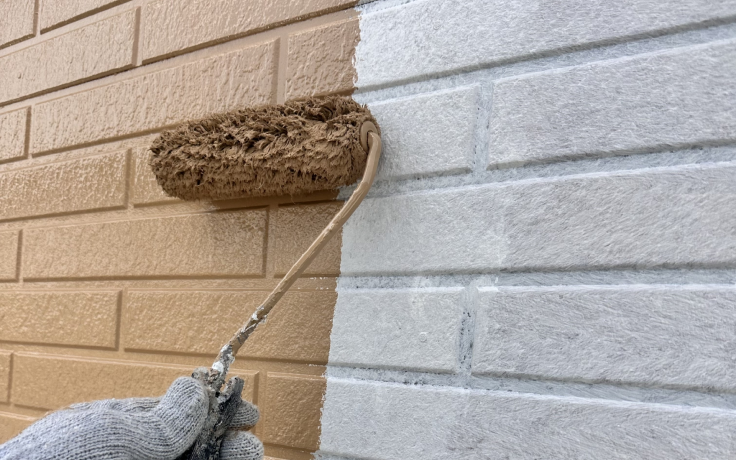 塗装をしている様子