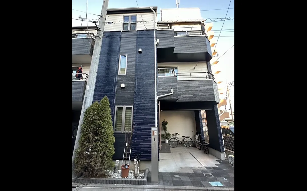 屋根外壁塗装、ルーバー工事 After