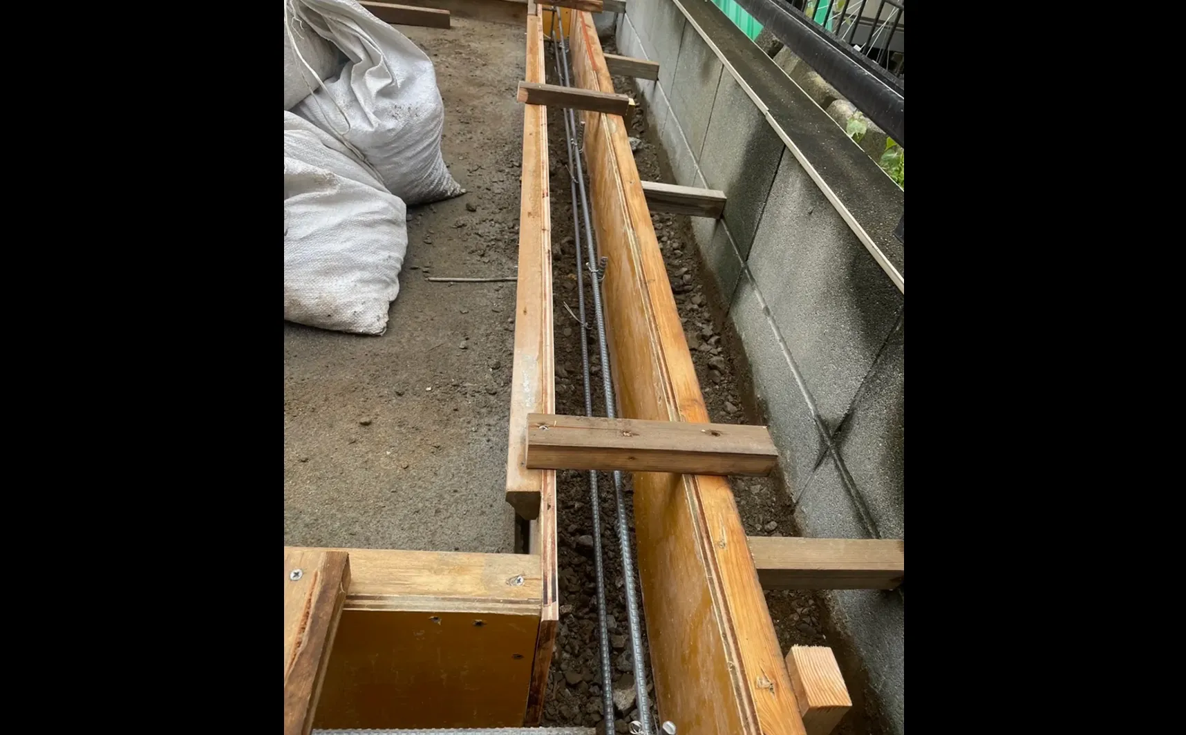 ガレージ工事 Before